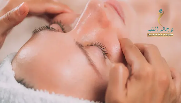 مساج بعد عملية شد الوجه